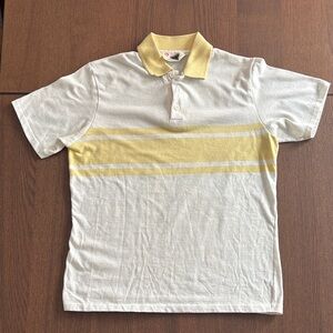 1980s COURT CLUB - Vintage Men's White Polo Shirt with Yellow Stripe